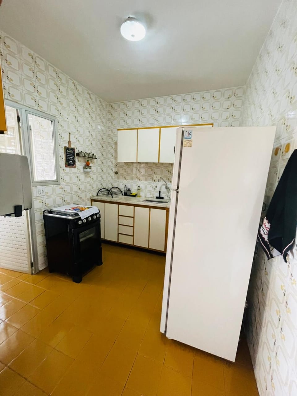 Apartamento Espaçoso há 150m da praia da Enseada! Apartment in State of São Paulo