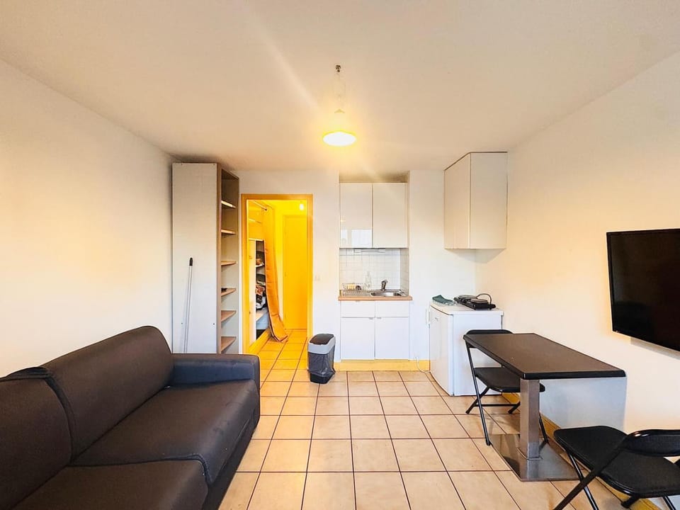 NGOMA IMMOBILIER N18 Studio proche gare Apartment in Île-de-France