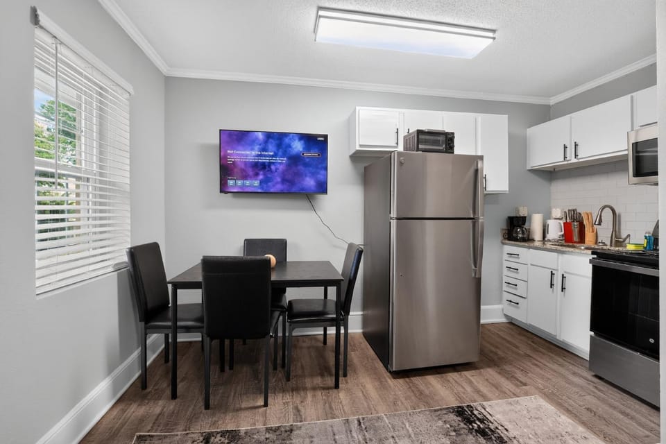 Cozy Furnished 1BR Apt I Modern Interiors Apartment in Durham