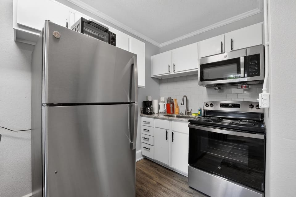 Cozy Furnished 1BR Apt I Modern Interiors Apartment in Durham