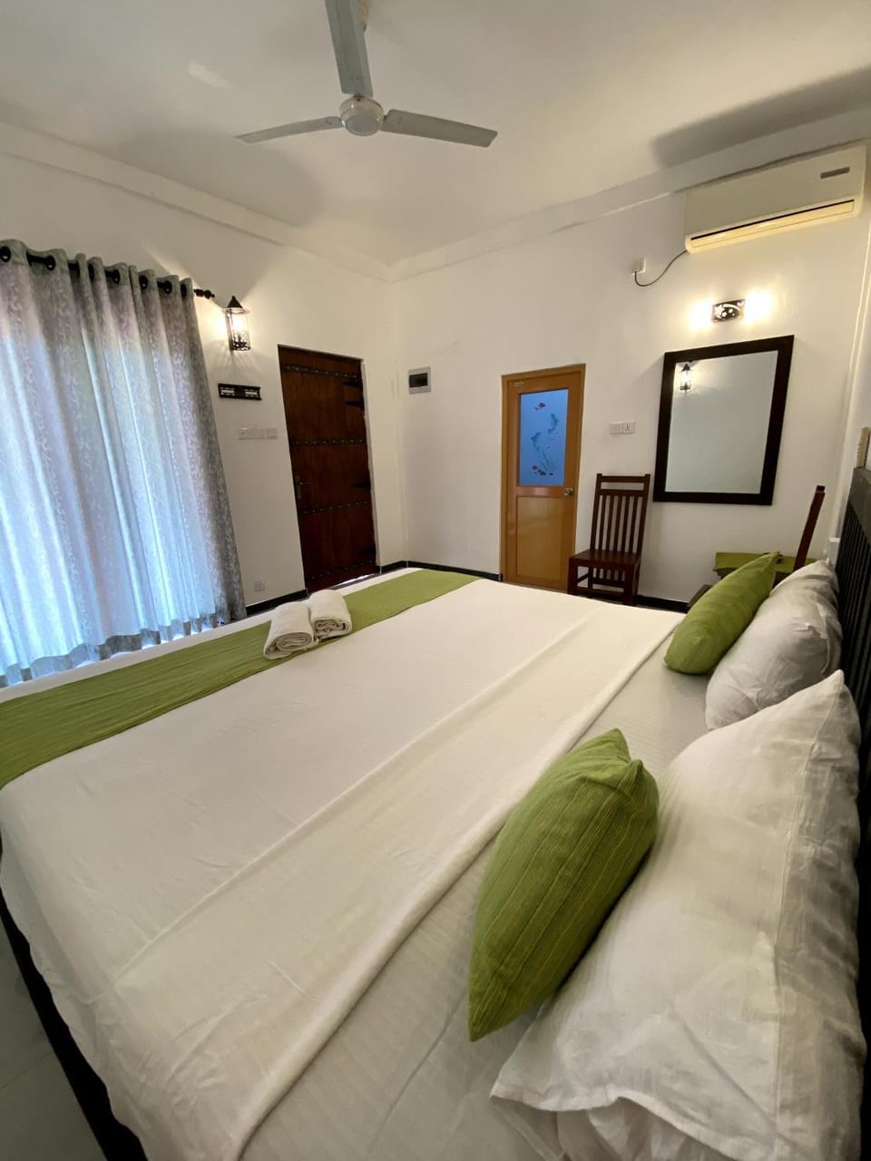 The Lake Entrance Bed and Breakfast in Sri Lanka