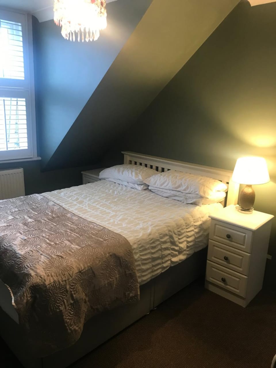 Acacia Villas Guest House Bed and Breakfast in Guildford