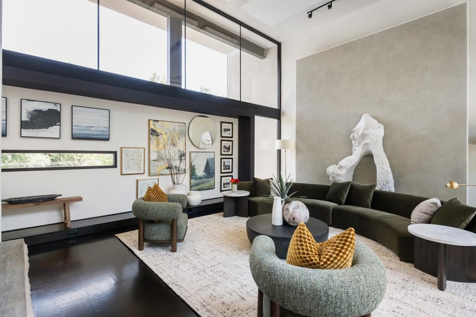 Amani Manor Single Family Home House in Buckhead