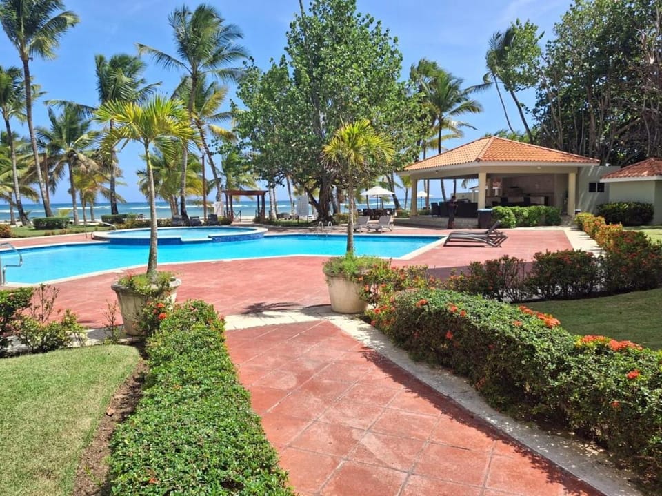 Get Away to Playa Juan Dolio, DR - Áreas Sociales Con Piscina, Gazebo, BBQ, Zona Privada De Playa, Vistas Expectaculares, Atardeceres De Ensueño, Wifi, Parqueo - Apartamentos de 2 y 3 Habitaciones Apartment in Juan Dolio