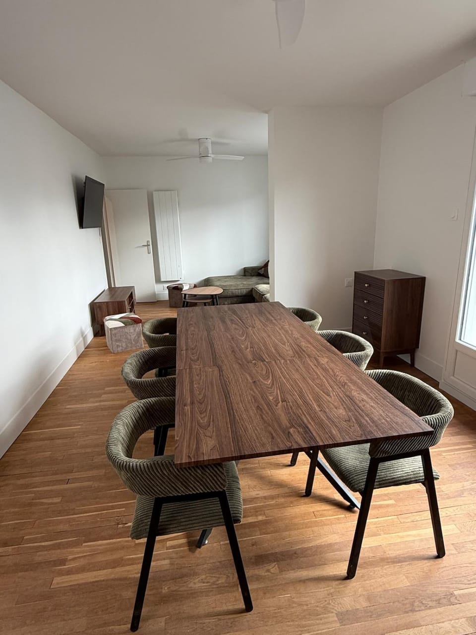 Living room, Dining area