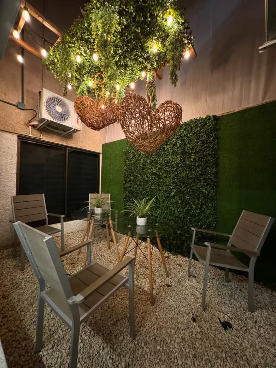 Garden, Seating area