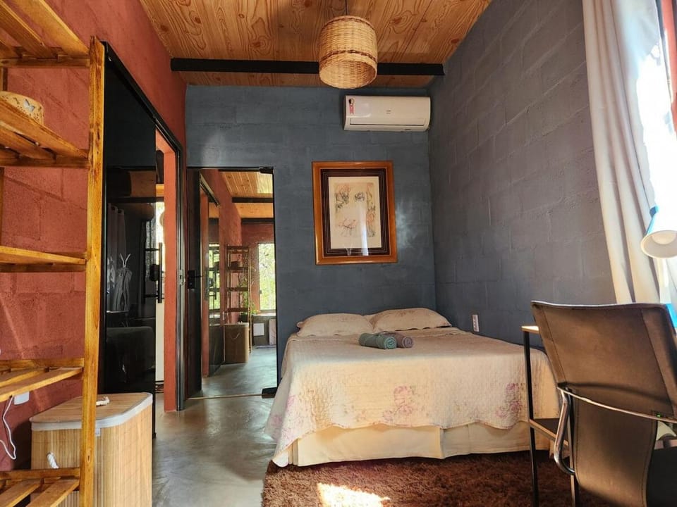 Bed, Photo of the whole room, Bedroom, air conditioner
