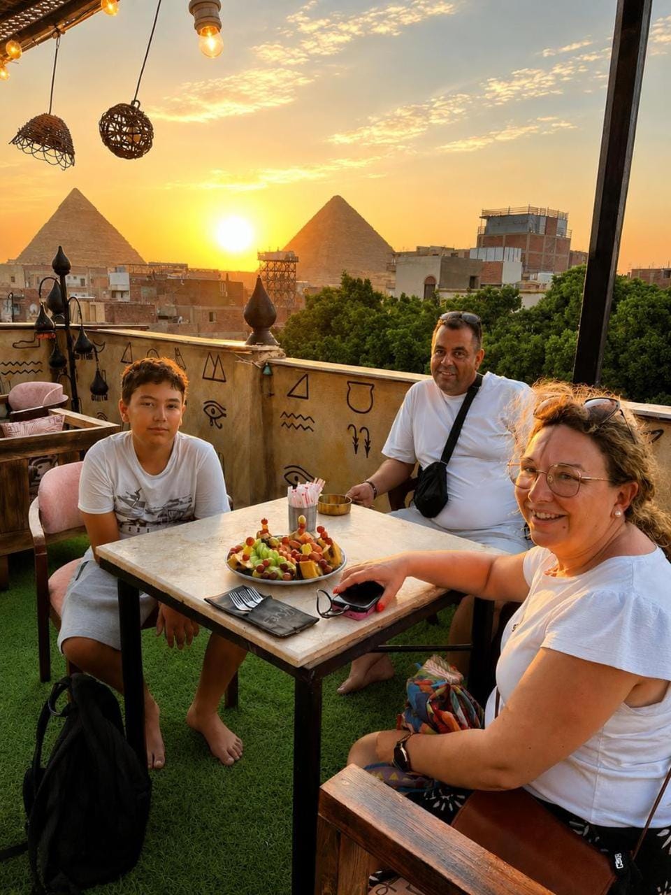 Day, Natural landscape, Balcony/Terrace, Balcony/Terrace, Food