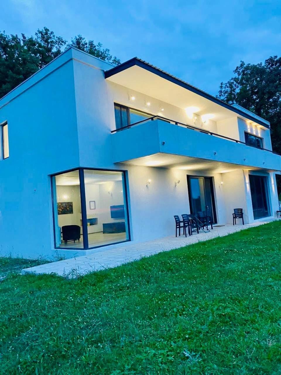 Emilya Paradise House in Georgia
