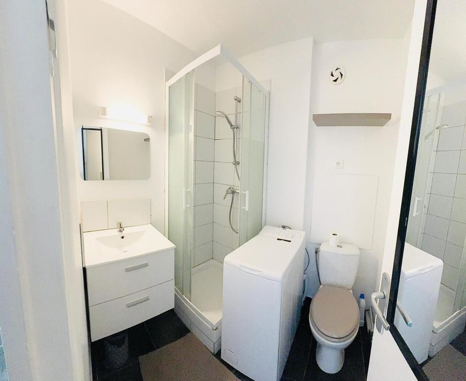 NGOMA IMMOBILIER N43 Studio proche gare Apartment in Île-de-France