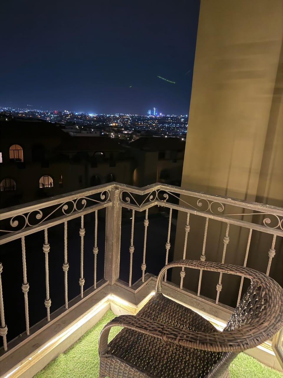 Top-Floor 2 Bed Apt in Riverloft by Aviators Den Apartment in Islamabad Capital Territory