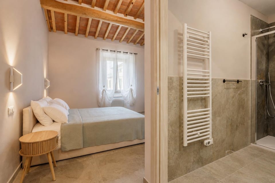 Shower, Bed, Bathroom, Photo of the whole room, Bedroom