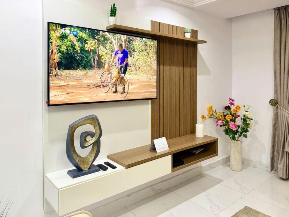 Communal lounge/ TV room, TV and multimedia, Evening entertainment