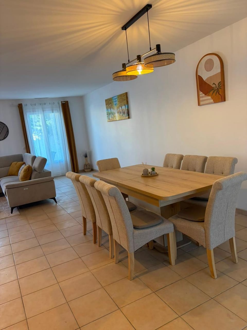 Living room, Dining area