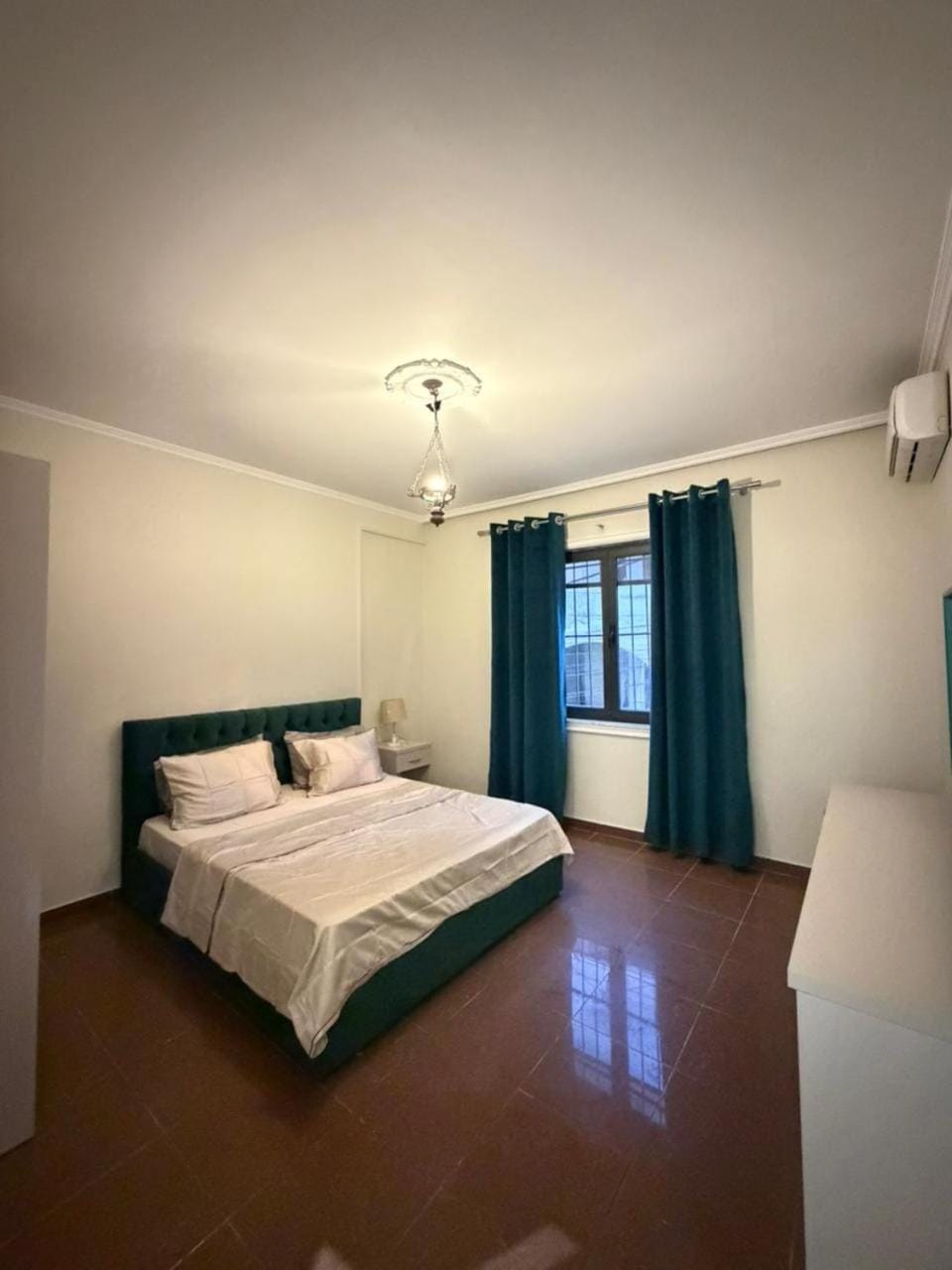 The SunSet Studio New Bazaar Free Parking Apartment in Tirana