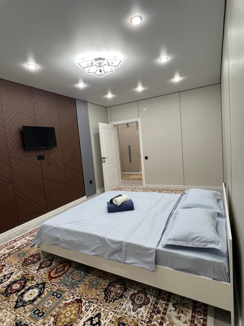 ЖК Raiymbek Park 1 Apartment in Almaty