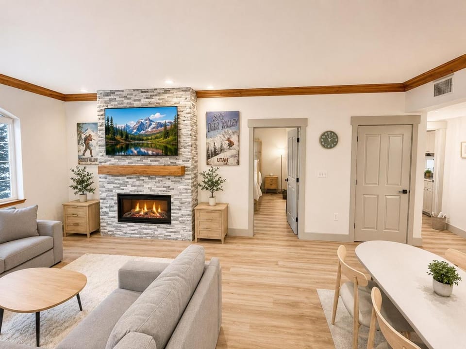 Designer King Villa Near Park City - Pool - 2072 Resort in Midway