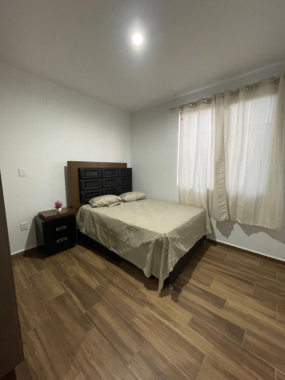 Libby's home Hermosa Casa Nueva House in Leon