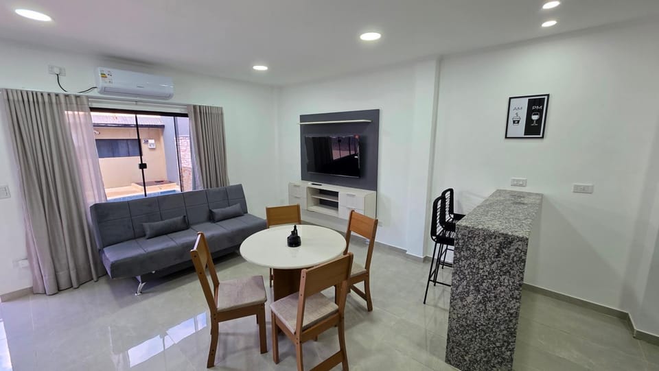 TV and multimedia, Kitchen or kitchenette, Living room, Dining area, air conditioner