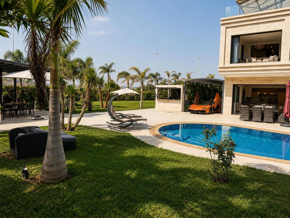 Property building, Swimming pool