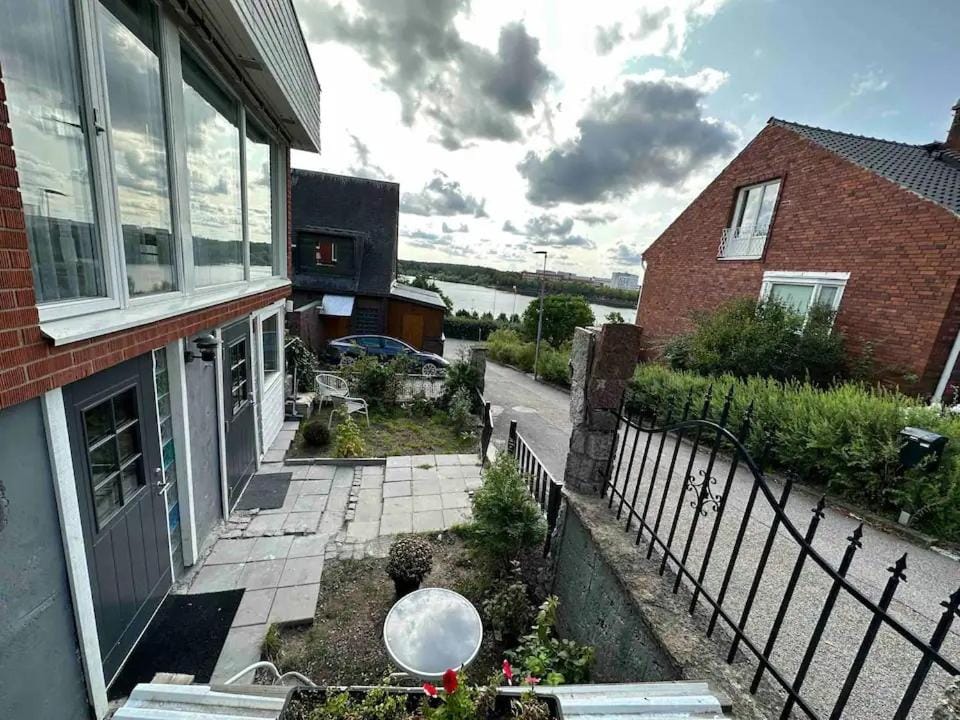 Lake view Garden Studio Växjö Apartment in Sweden