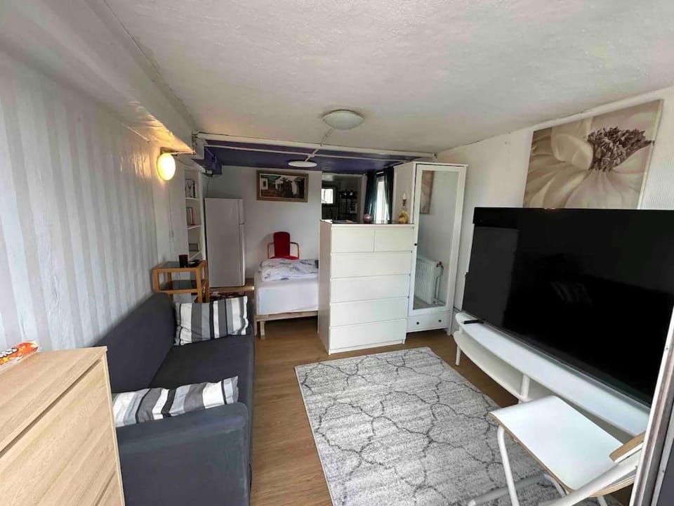 Lake view Garden Studio Växjö Apartment in Sweden