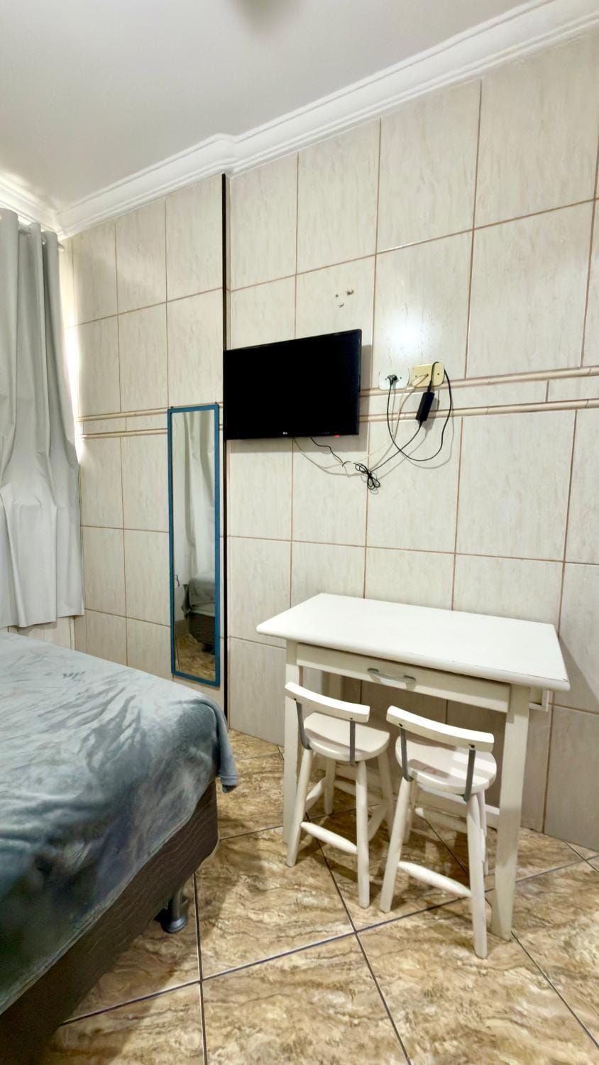 TV and multimedia, Dining area, Bedroom