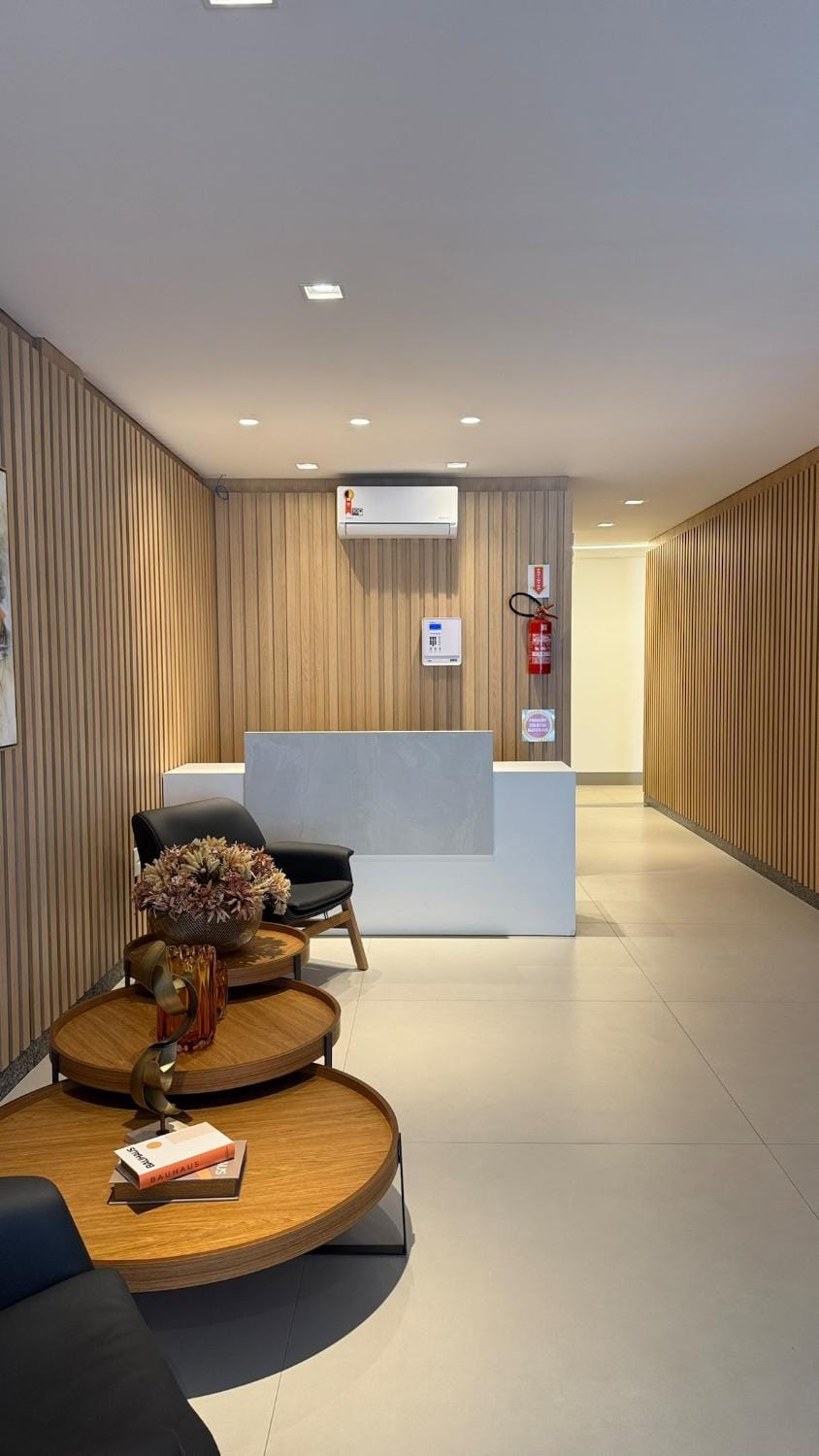 Estúdio novo com estacionamento e moderno com 1 quarto para 2 pessoas e próximo a Praia Brava em Itajaí e Balneário Camboriú Apartment in Balneário Camboriú