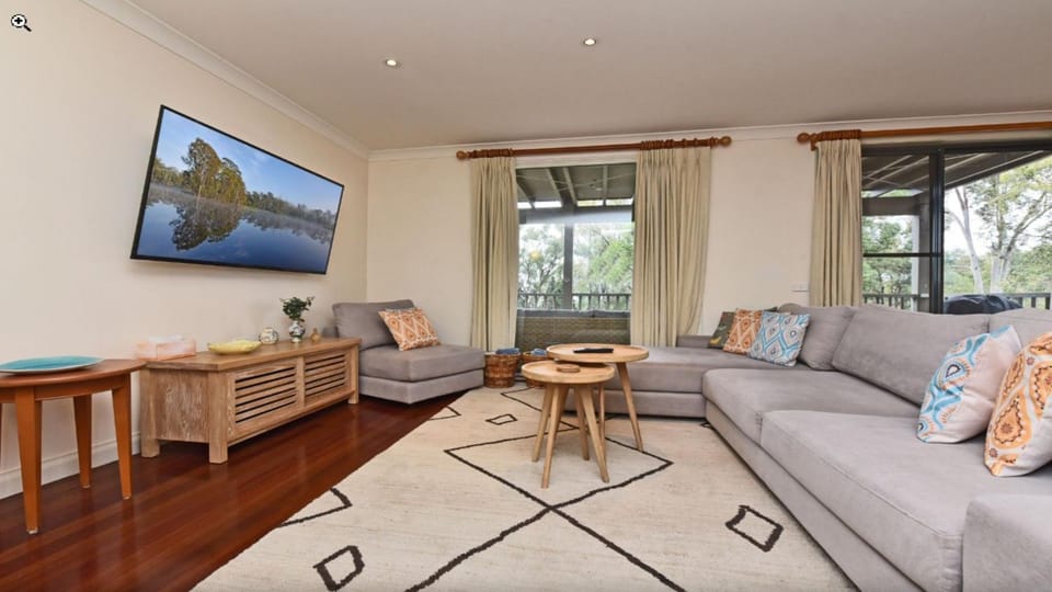 The Vintage Vine Villa with Free Wine Tasting Villa in New South Wales