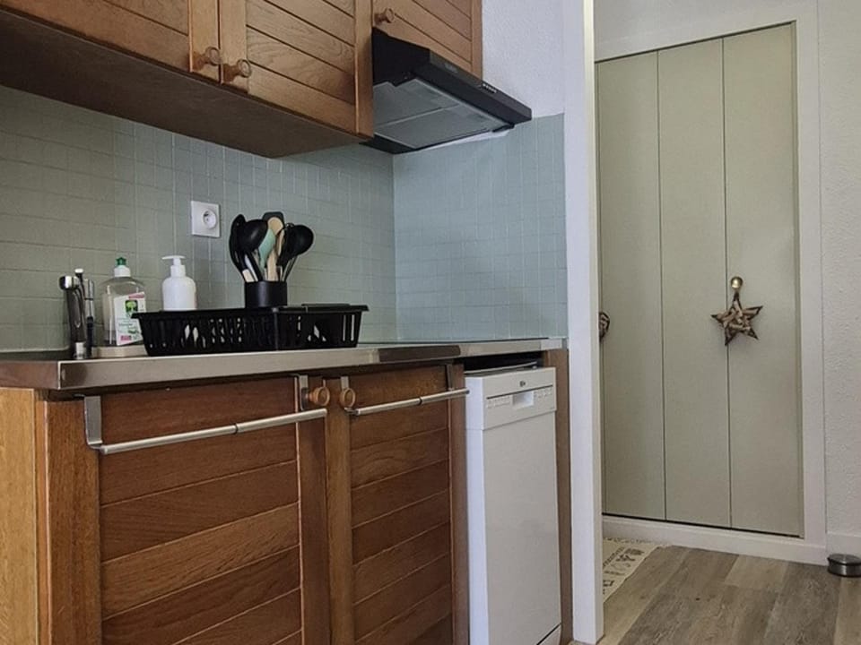 Appartement charmant - 5 pers. - FR-1-836-86 Apartment in Arâches-la-Frasse
