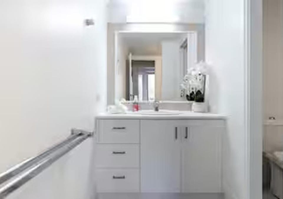 Gold Coast - City Skyline 1BR Pool, Spa & Tennis Apartment in Surfers Paradise
