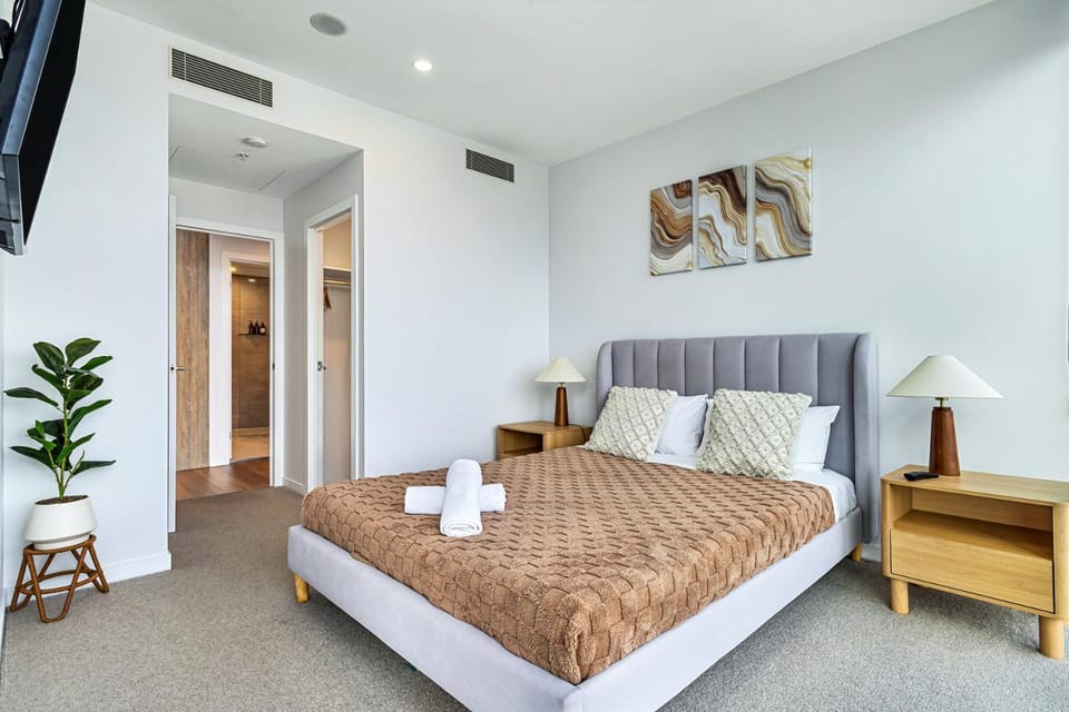 Bed, Photo of the whole room, Seating area