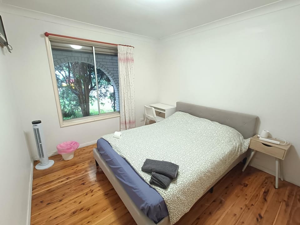 Comfortable Queen Room in Epping - E4 Vacation rental in Sydney