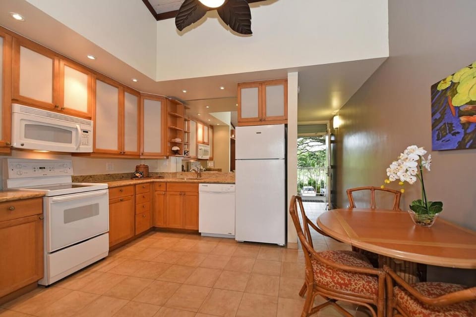 Studio Relaxing Garden View Retreat Near Napili Bay & Ocean-Napili Shores D230 House in Kapalua