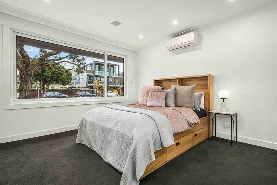 Bed, Bedroom