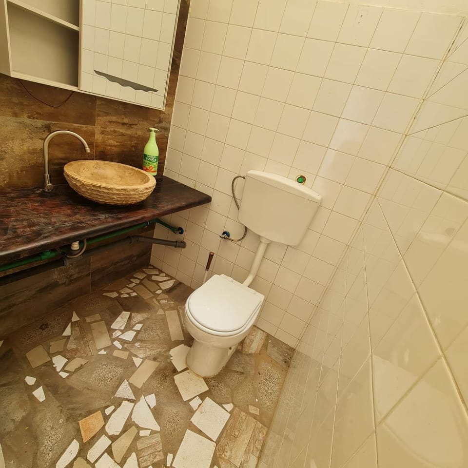 Toilet, Bathroom