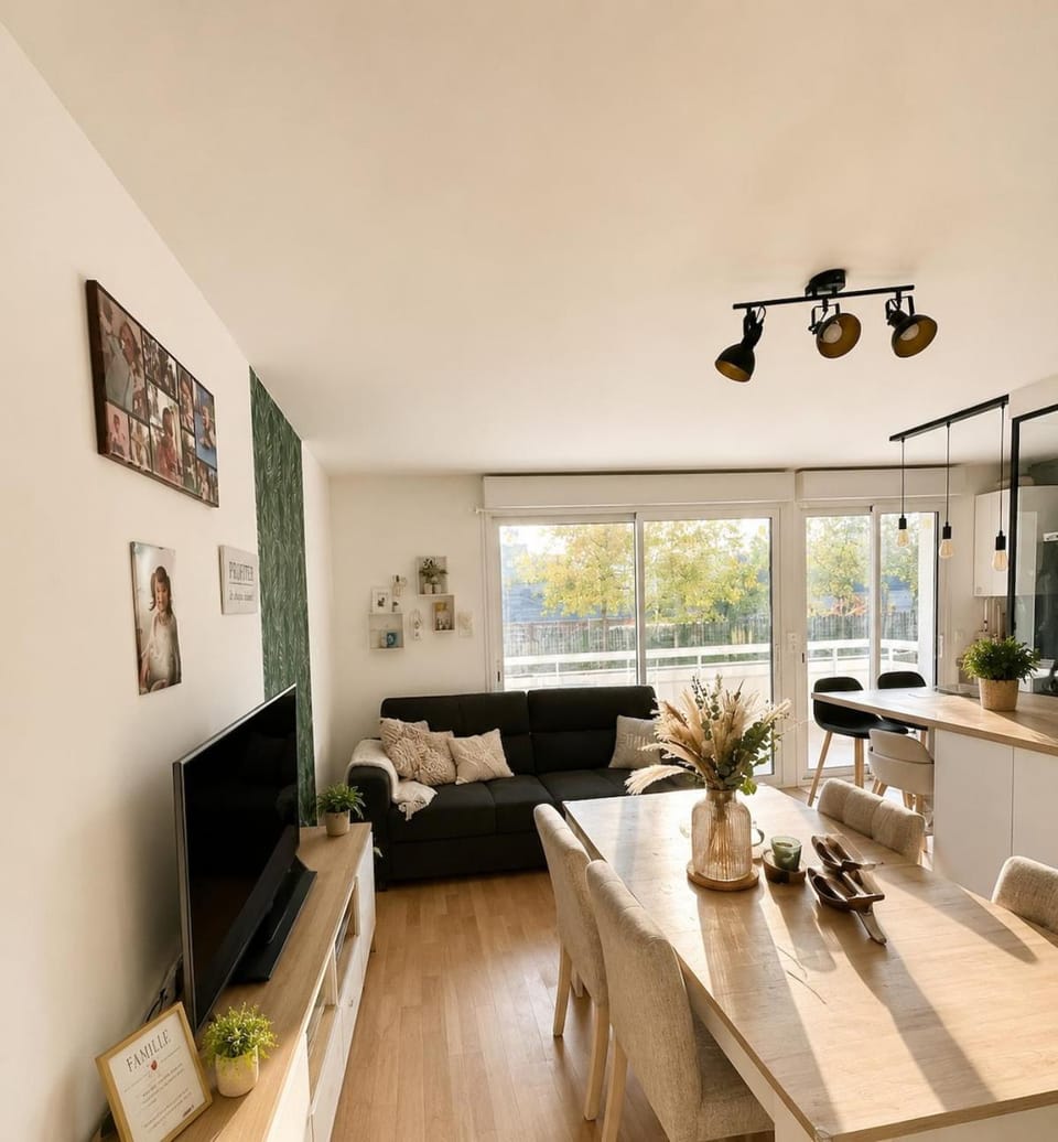 Appartement accès direct stade rennais,parc expo,aeroport Apartment in Rennes