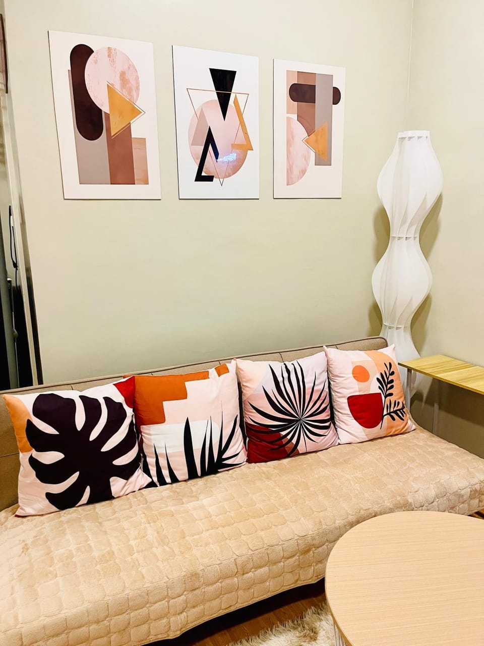 Living room, Decorative detail, Seating area