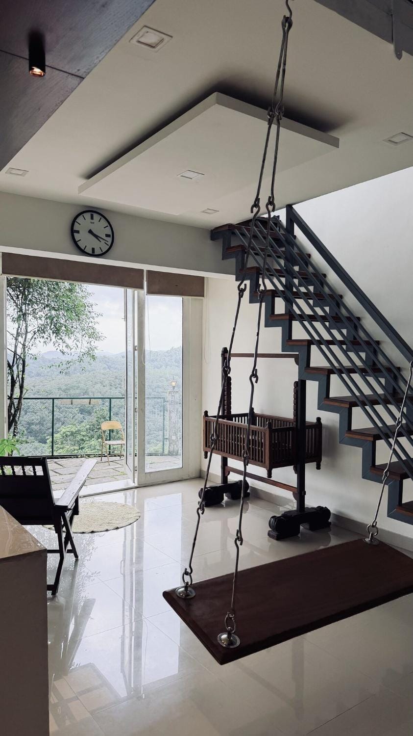 Hillside home with forest views near Wayanad Villa in Kerala