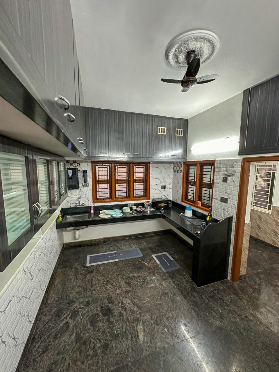 Cozy Vibes - Spacious Furnished Garden- Mangalore House in Karnataka