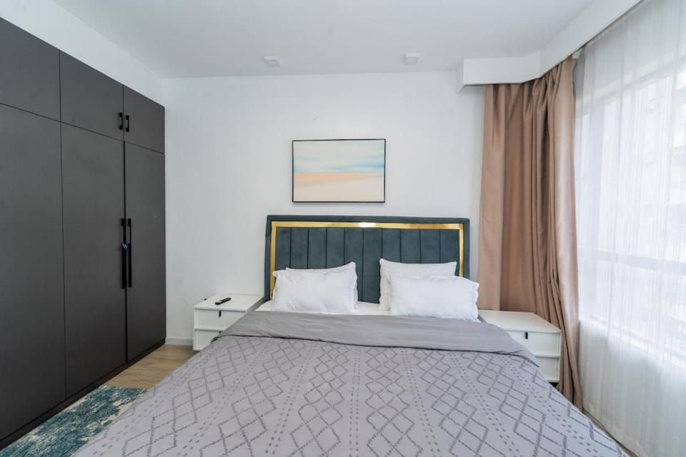 Airport 3BR Suite near JKIA SGR w Pool Gym Apartment in Nairobi County
