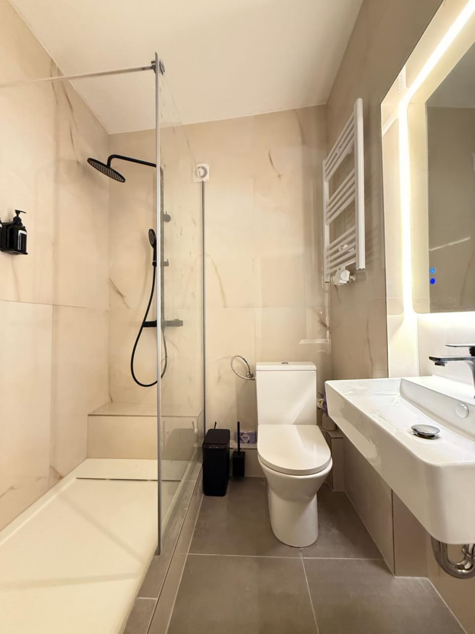 Shower, Toilet, Bathroom, hair dryier