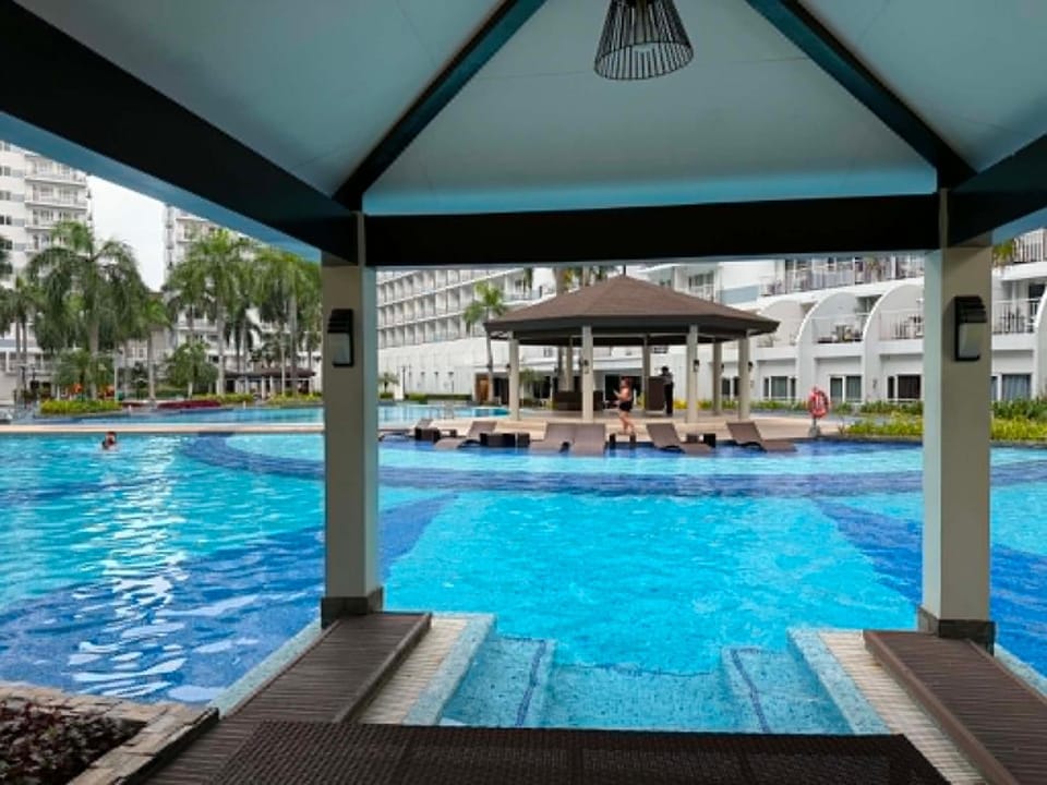 Pool view, Swimming pool