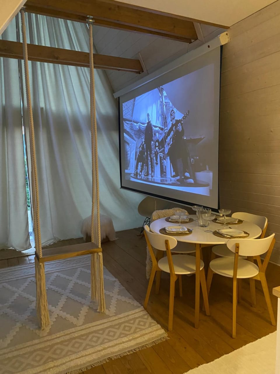 Communal lounge/ TV room, Living room, Dining area