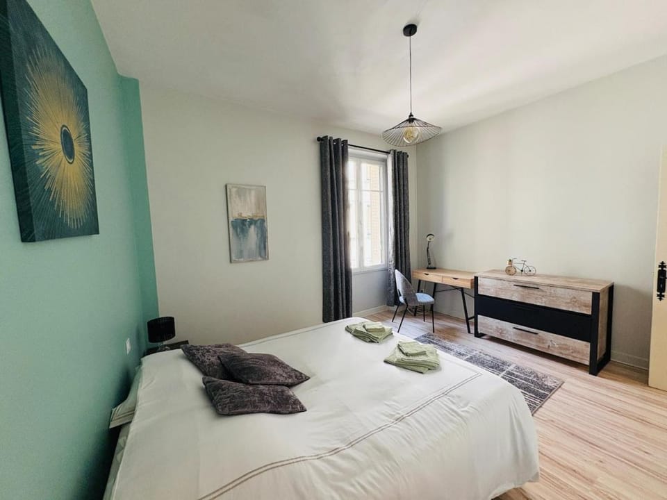 Central 5 Air conditioning Parking Games room Apartment in Occitanie