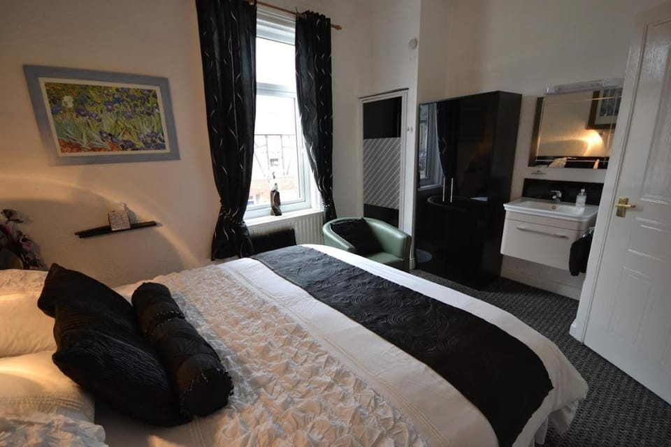 South Shore Guest House Bed and Breakfast in South Shields