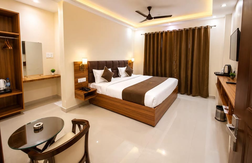 Bed, Photo of the whole room, Bedroom