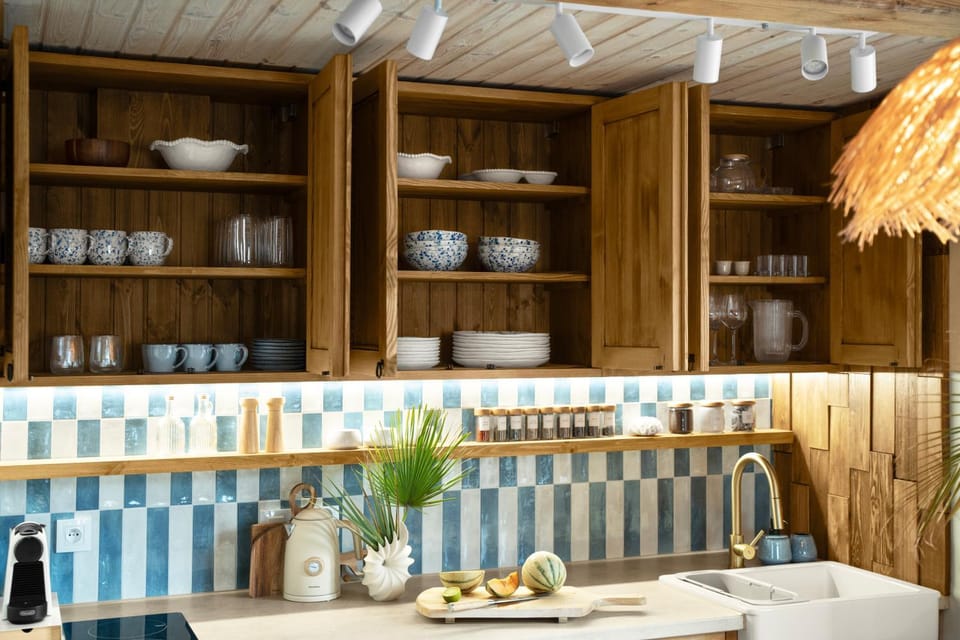 Kitchen or kitchenette, Food