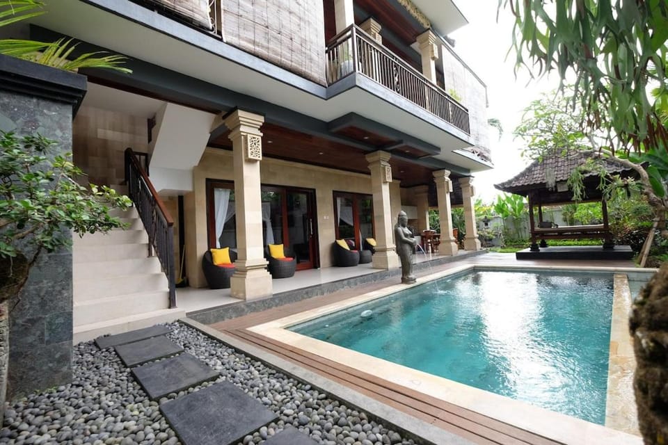 Property building, Swimming pool