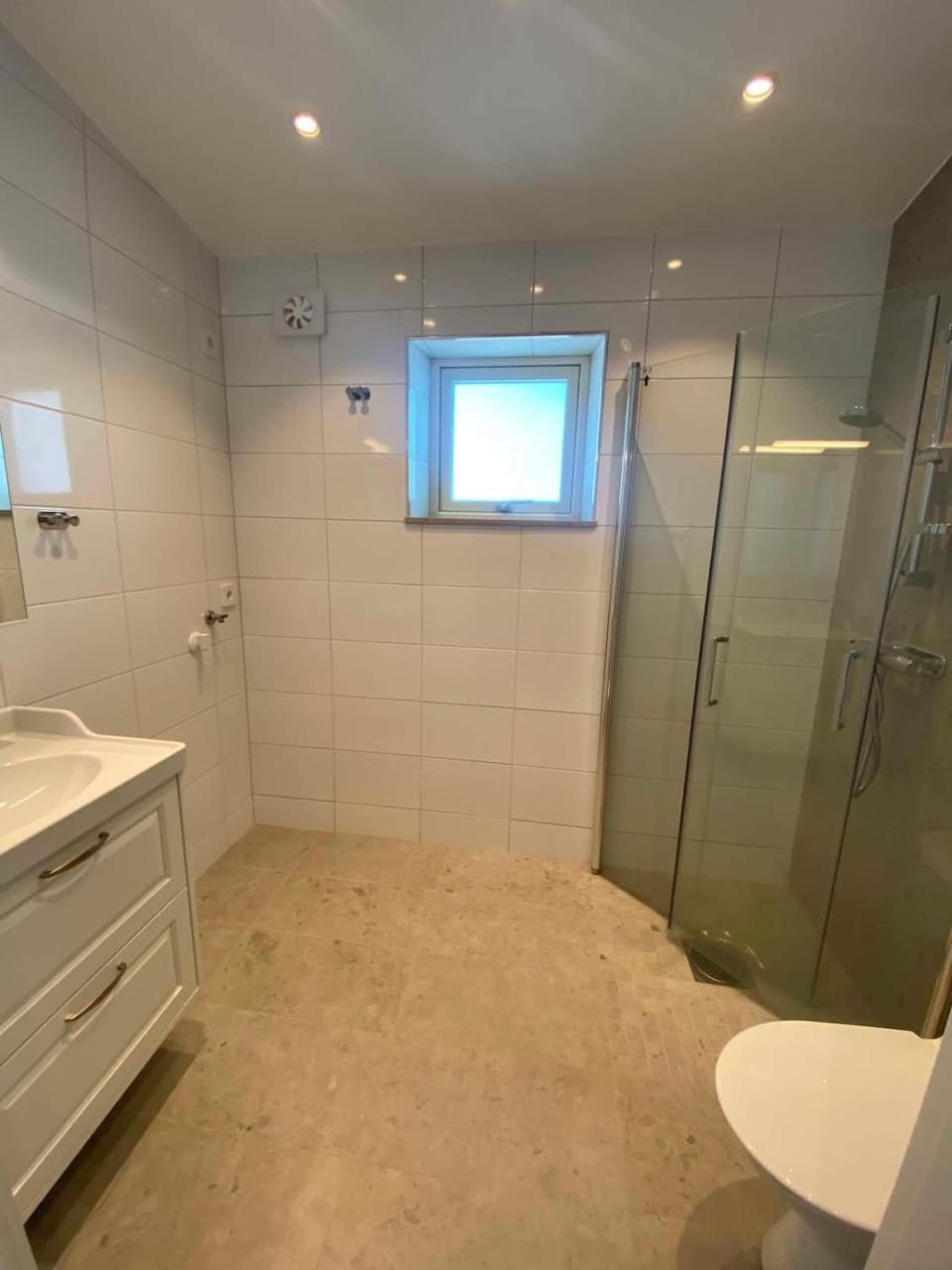 Bright & Cozy Apartment Close to Visby Apartment in Visby